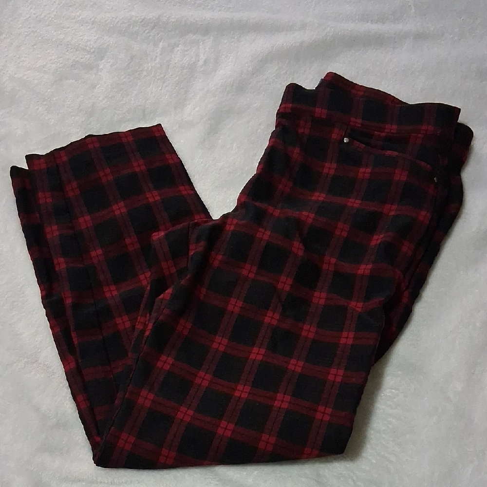Red and Black Plaid Ankle Pants with Relaxed Fit